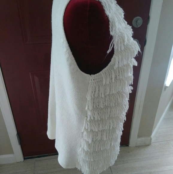 Rampage White Fringe Vest - Picture 3 of 5